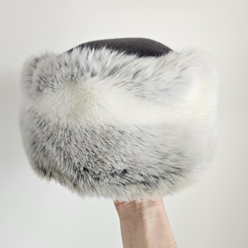 Parkhurst Faux Fur Hat Grey White Plush Winter Hat Soft Cozy Women’s